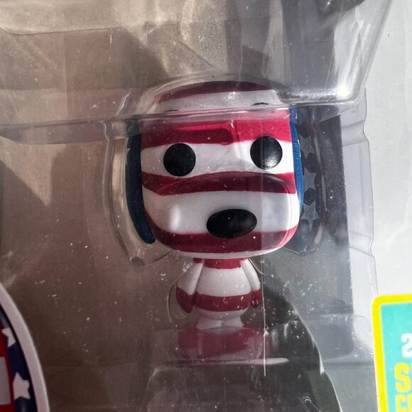 Funko POP Snoopy from Peanuts Rock The Vote 2016 Summer Convention Exclusive - Picture 2 of 8